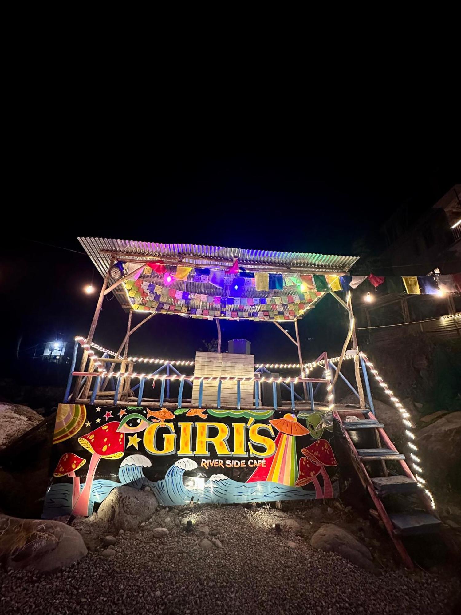 Hostel 360 Degree, Riverside Stay, Old Manali Manāli Exterior foto