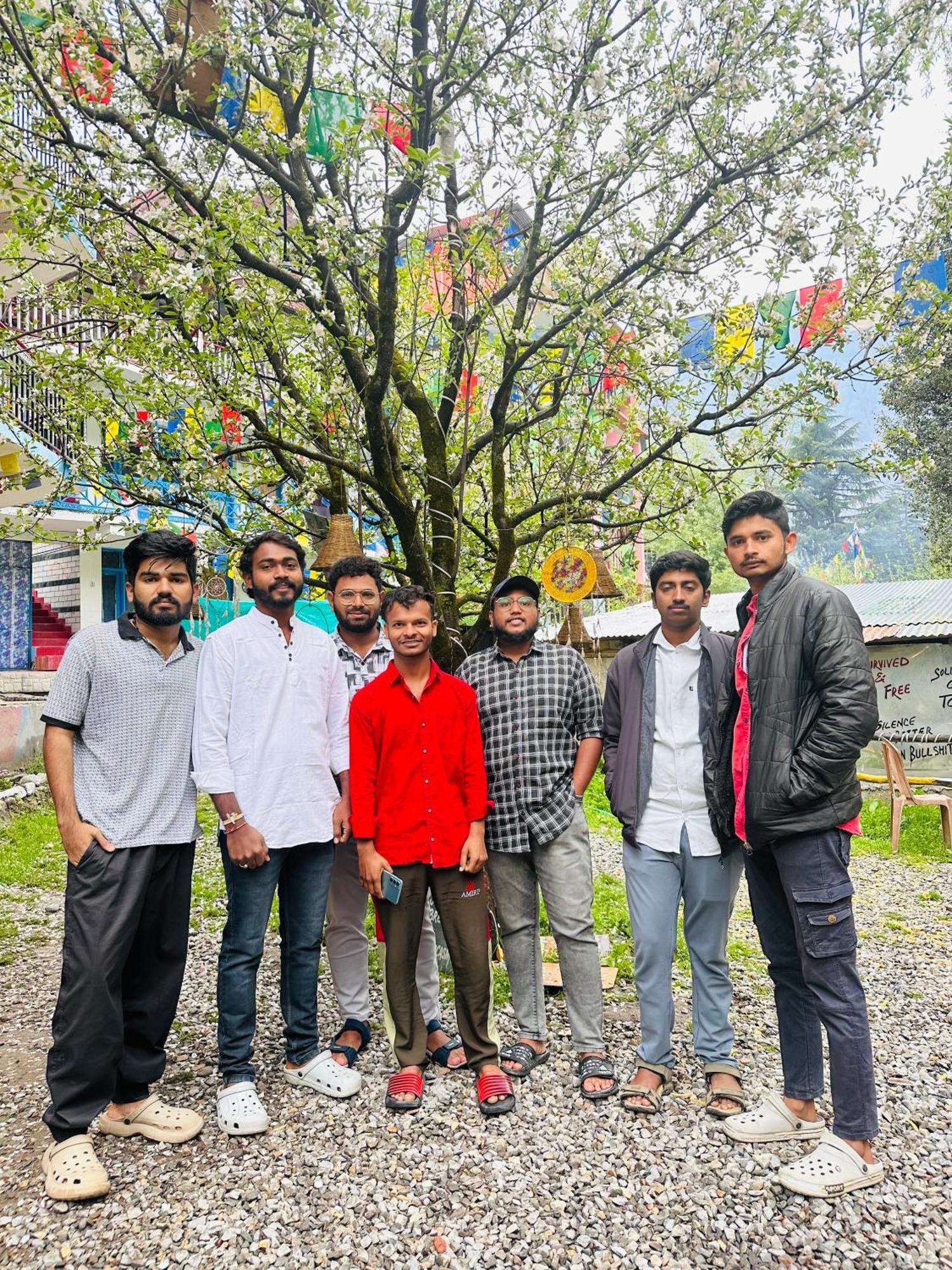 Hostel 360 Degree, Riverside Stay, Old Manali Manāli Exterior foto