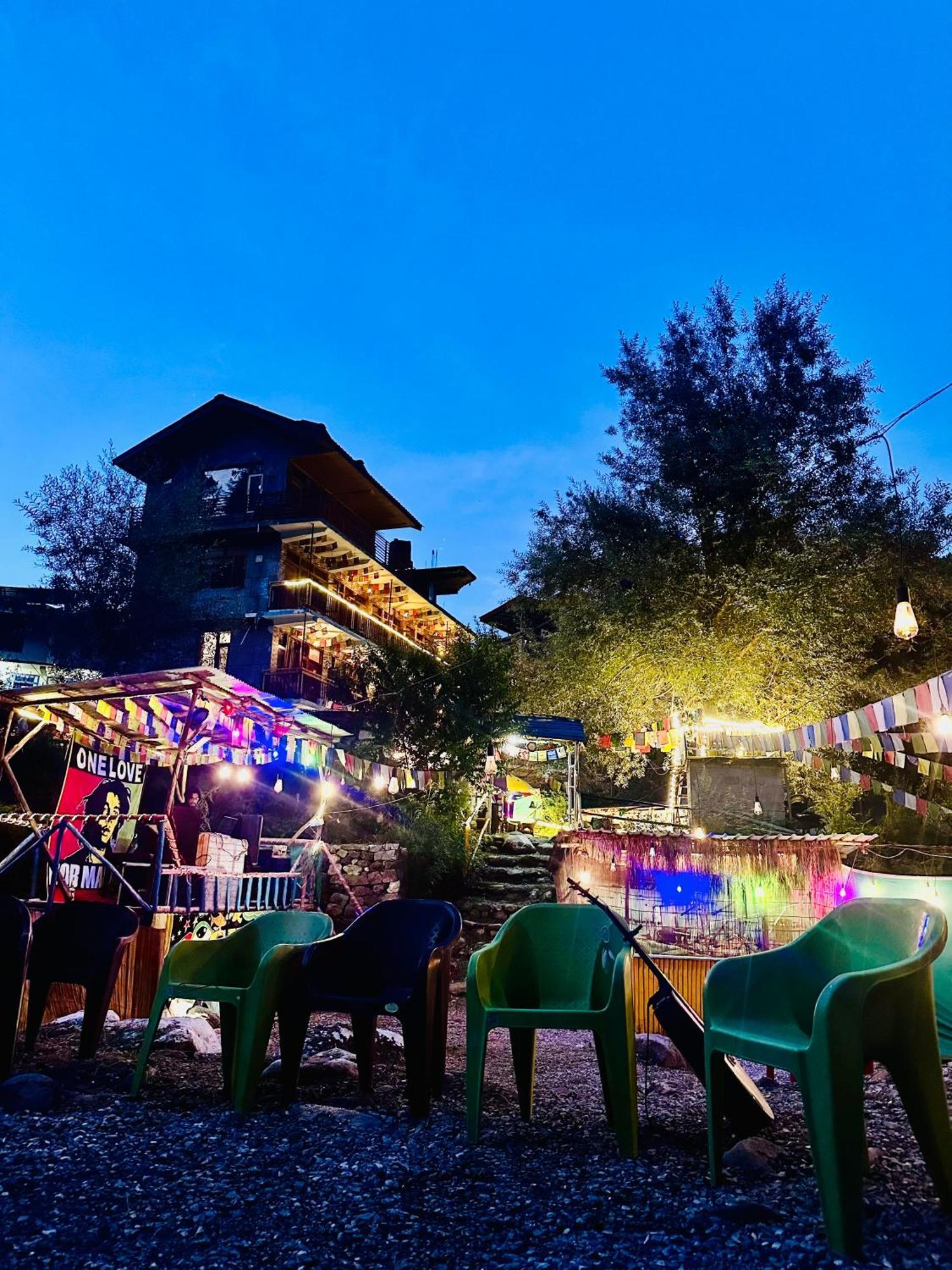 Hostel 360 Degree, Riverside Stay, Old Manali Manāli Exterior foto